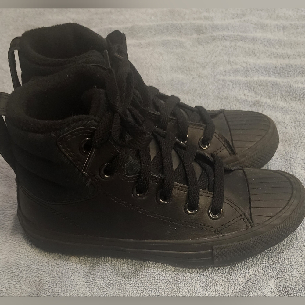 boys converse